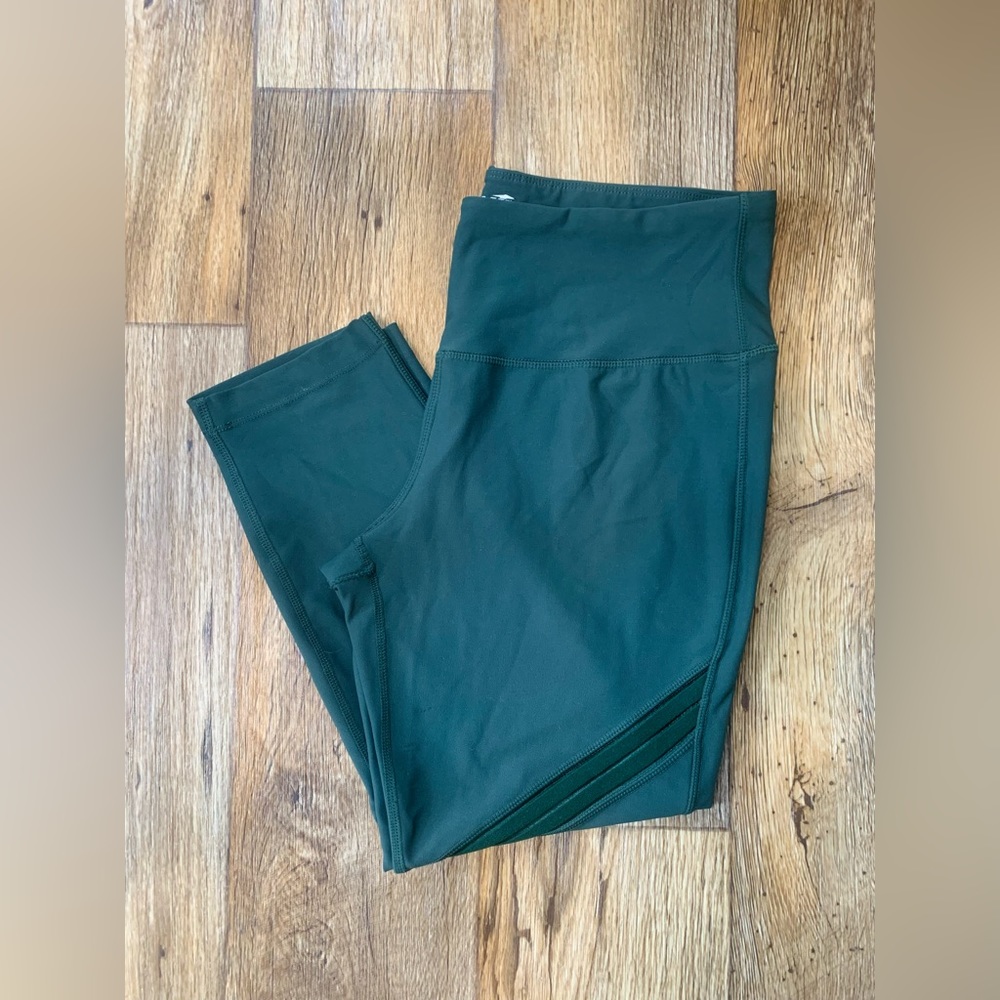 AVIA activewear leggings, ankle length, size Large